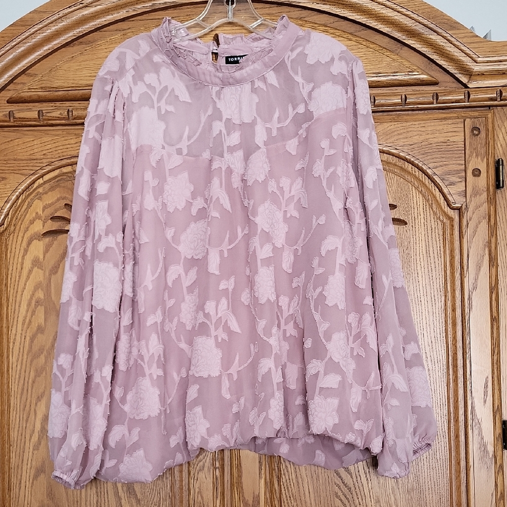 Torrid Women's Pink Floral Blouse
